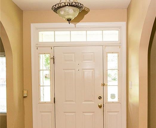 3rd image of 8921 Merediths Branch Dr