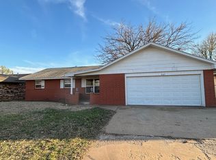 4105 Oakcrest Ave, Enid, OK 73703