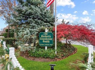 70 Maine Ave APT 3, Rockville Centre, NY 11570