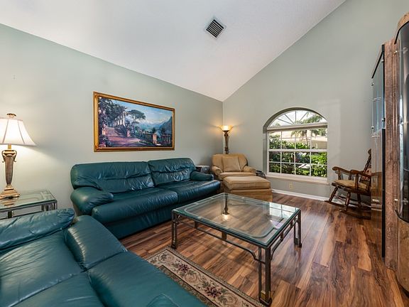 2nd image of 6173 SE Windsong Ln