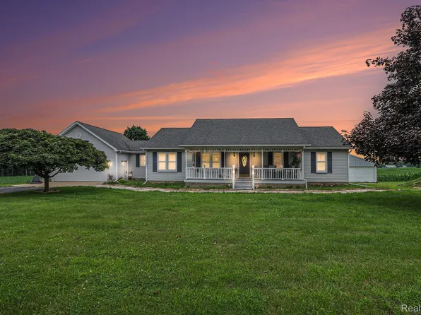 4915 Bell Oak Rd, Webberville, MI 48892