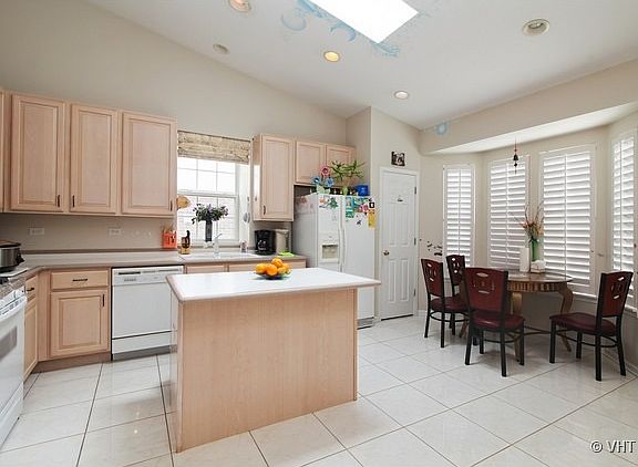 3rd image of 11241 Summerdale St