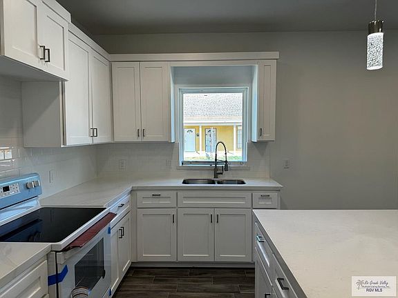 5th image of 1434 E 12th St #C