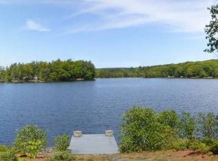 76 Peninsula Dr, Lunenburg, MA 01462