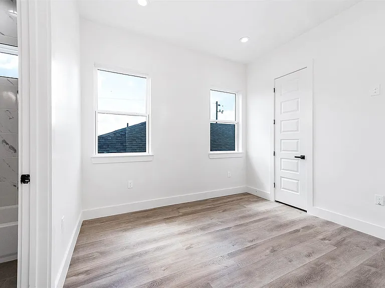 3619 Bremond St — Photo 30
