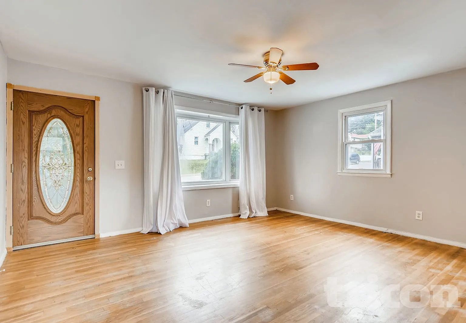 9616 10th Ave Parkville MD — Photo 2