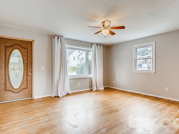 2nd image of 9616 10th Ave