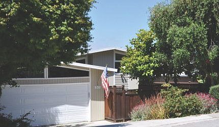 1st image of 532 Monterey Dr