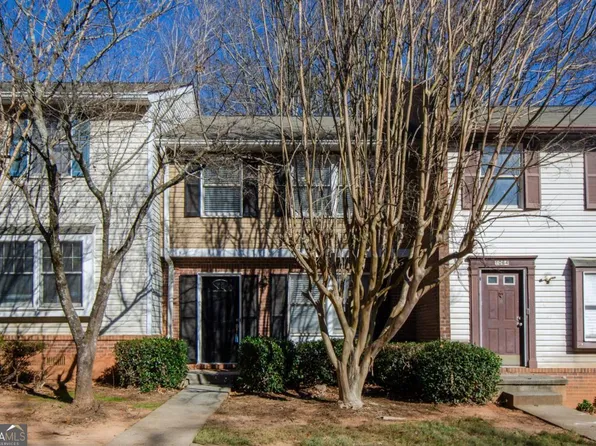 1066 Wedgewood Ln, Tucker, GA 30084