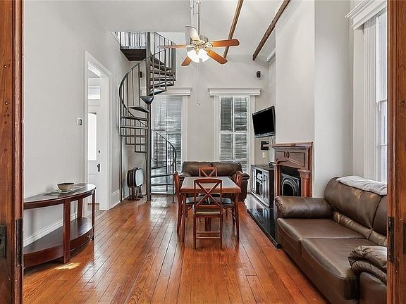 3rd image of 1015 Governor Nicholls St APT 2