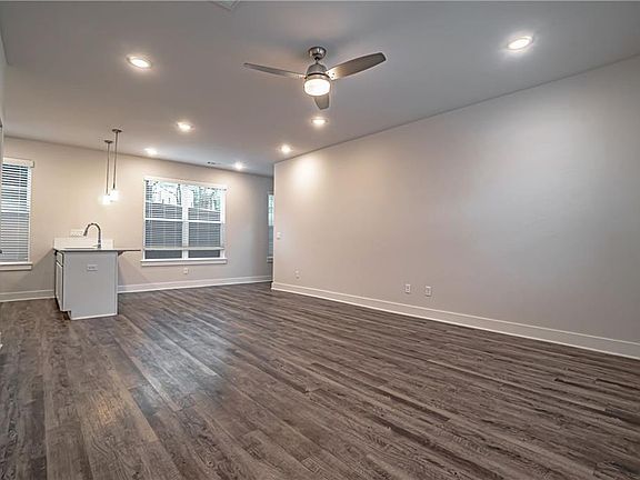 5th image of 232 S College Ave #A