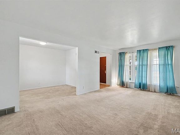 3rd image of 2025 Derhake Rd