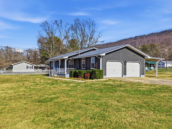 3rd image of 125 Pickett Dr