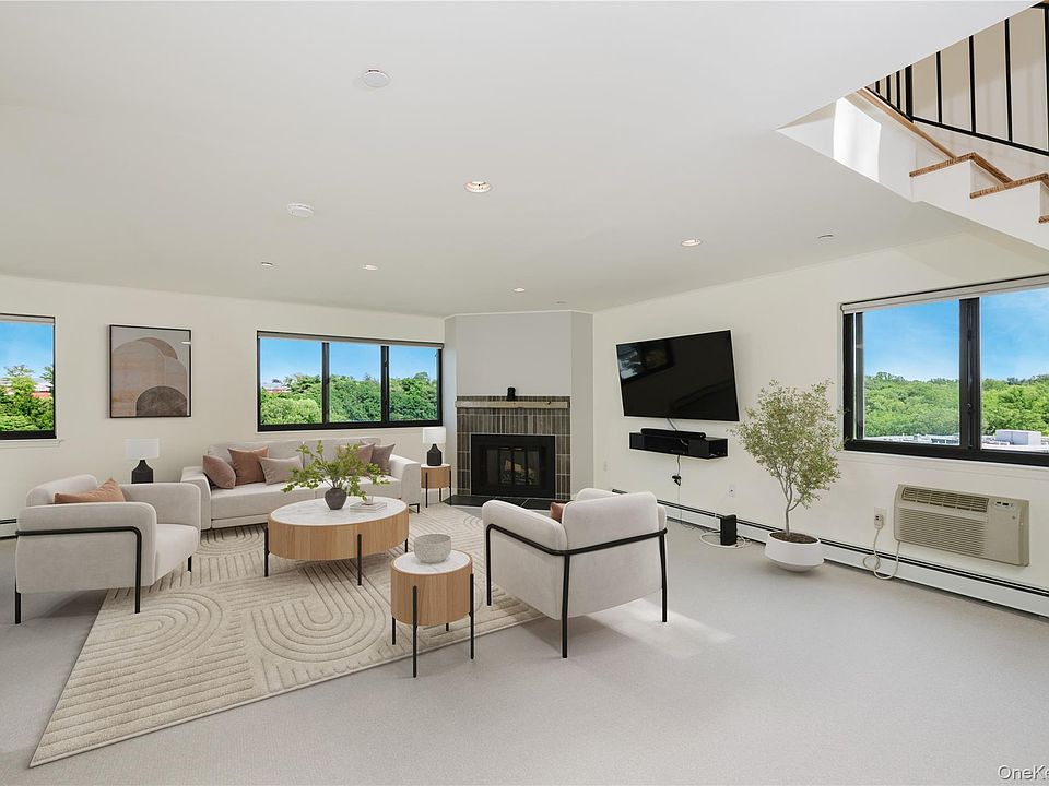 1st image of 50 Dekalb Avenue #E10