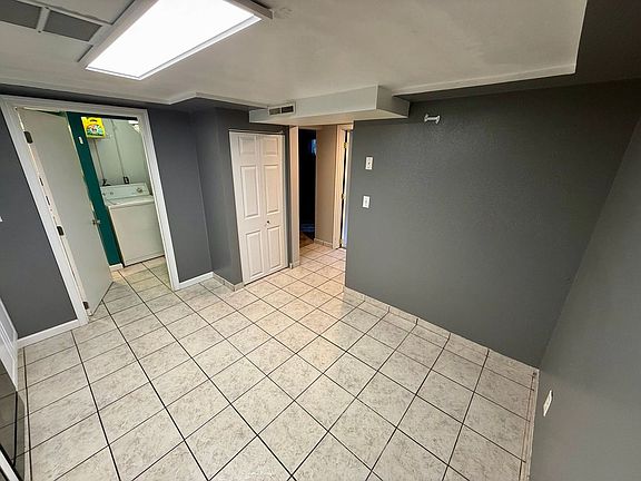 5th image of 1424 10th Ave #B