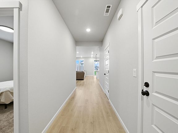 4th image of 7863 Lennox St