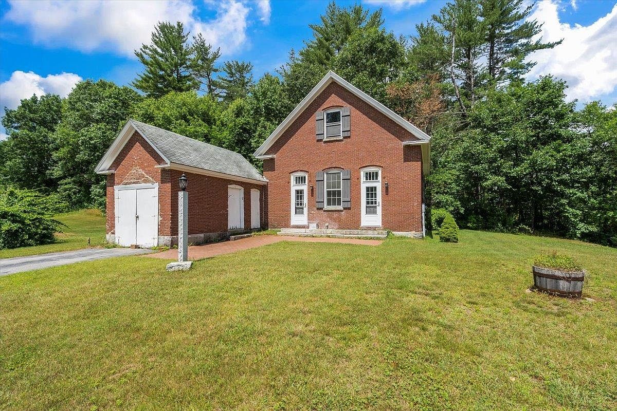 369 Mountain Road, Concord, NH 03301 Zillow