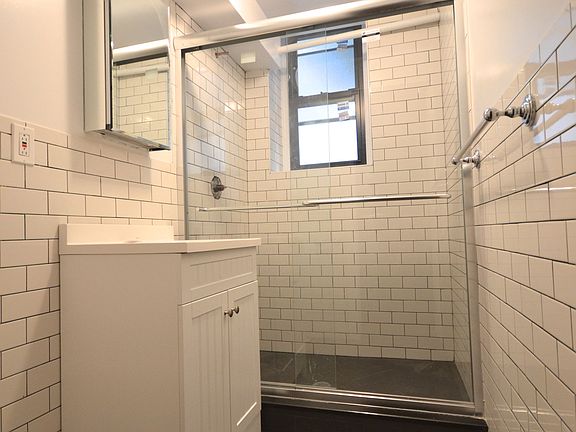 4th image of 63 Montague St #G
