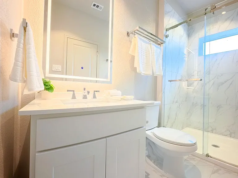 Guest Bathroom with Lighted Vanity (Plan 3201)