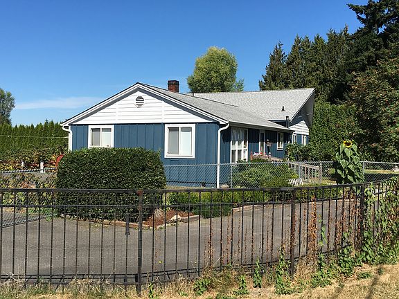 5th image of 9808 22nd Ave E