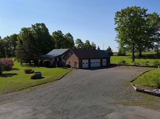 129 Ledge Hill Rd, Corinth, ME 04427