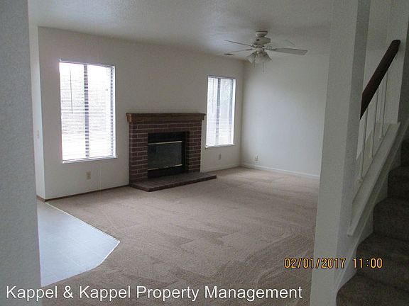 4th image of 532 Lupine Cir