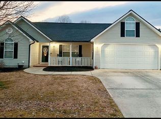 170 Century Dr, Rossville, GA 30741