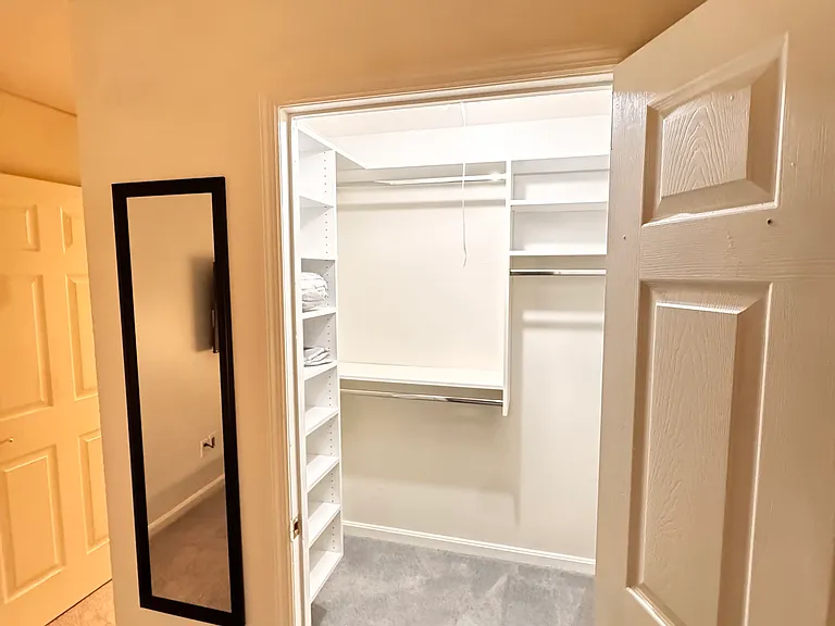 2500 Warsaw Ave #6 — Photo 10