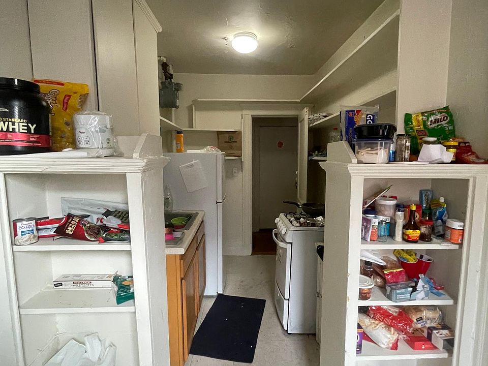 2nd image of 1102 Boylston St #11