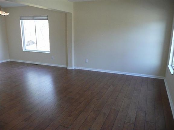 5th image of 7257 Welbeck Dr