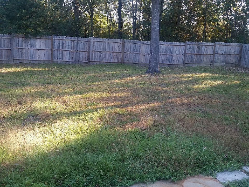 2nd image of 3089 Zach Ave