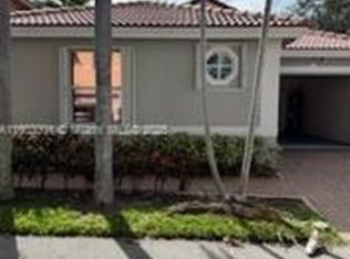 1140 Lidflower St, Hollywood, FL 33019