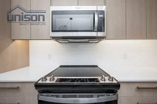 2 bed, 662 sqft, $1,650 — Photo 3