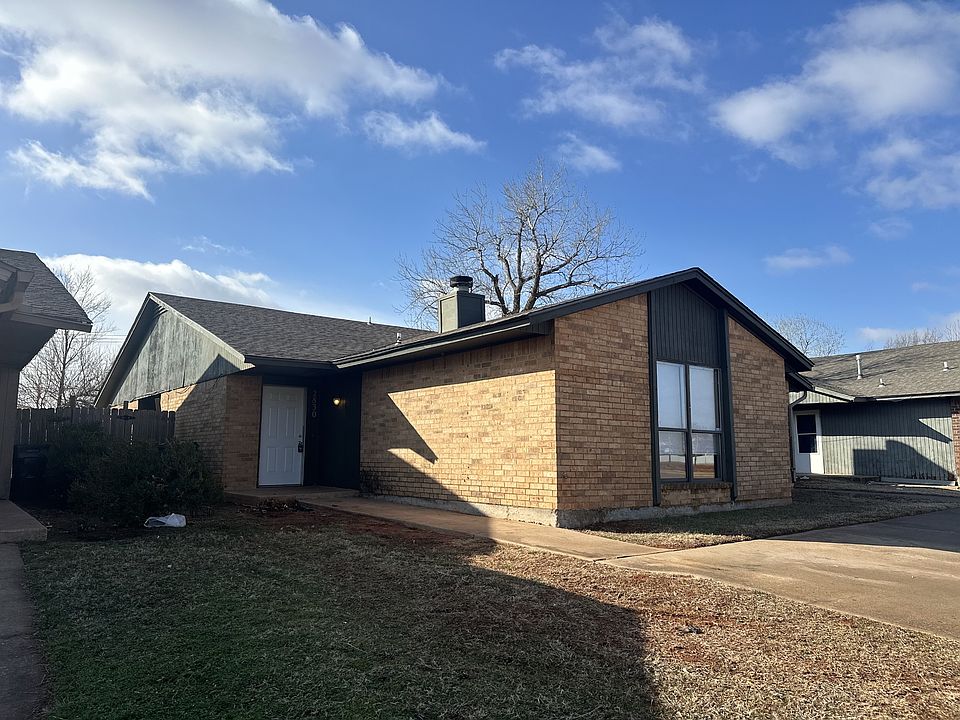 1st image of 2830 SE 55th St