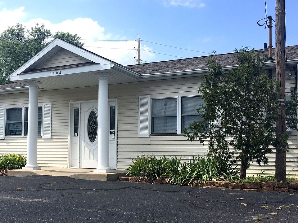 1st image of 1104 Mishawaka Ave