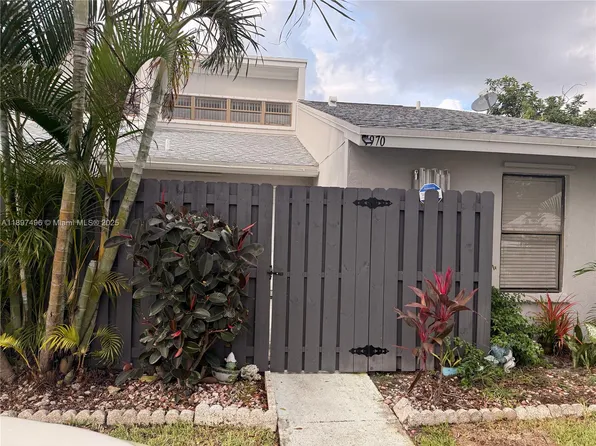 1970 Monks Ct, West Palm Beach, FL 33415