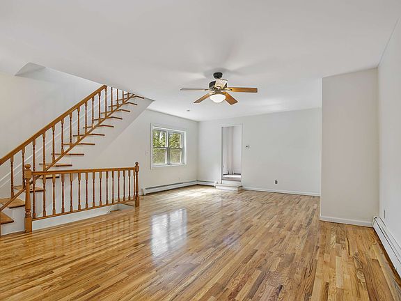 3rd image of 132 Hillside Ave