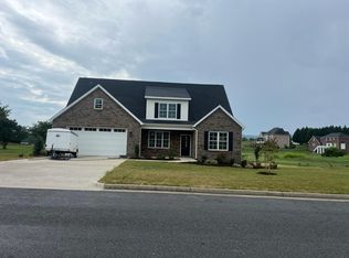 94 Island Green Rd, Daleville, VA 24083