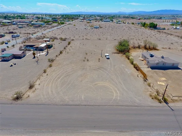 1744 E Hammer Ln, Fort Mohave, AZ 86426