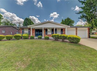 11590 Patty Ann Dr, Saint Louis, MO 63146
