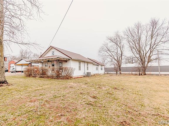 2nd image of 412 W Chestnut St