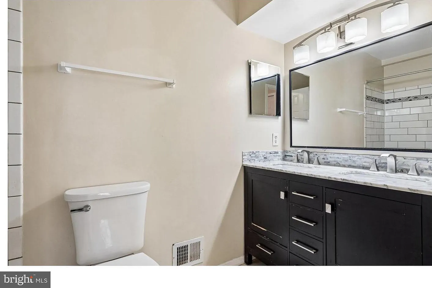 3 bed, 1530 sqft, $2,890 — Photo 4