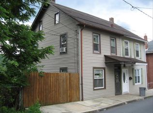 34 E Mohn St, Mohnton, PA 19540