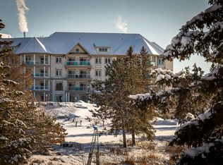 25 Pen Lake Point Rd #403, Huntsville, ON P1H1A9