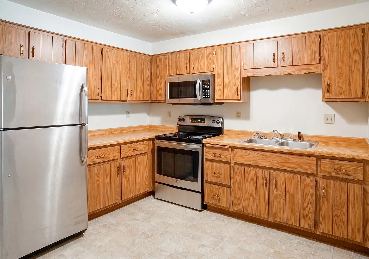 Mossy Oak Apartments — Photo 1