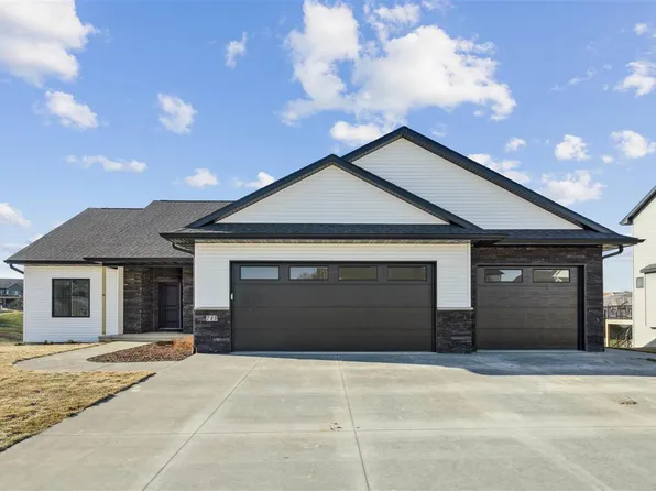 715 Cedar Bend Dr, Solon, IA 52333