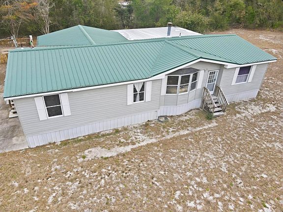 2nd image of 1691 Bobby Hodges Rd