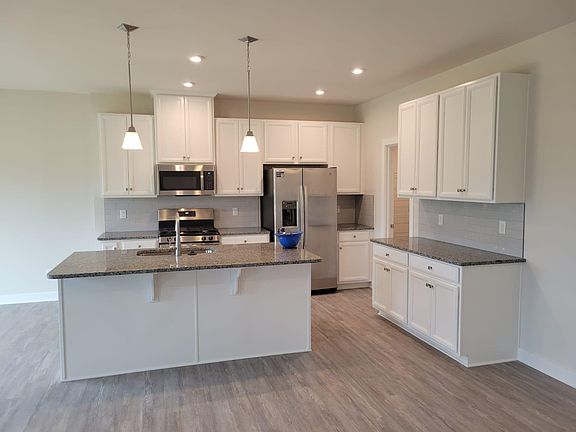 4th image of 4007 Welty Ln