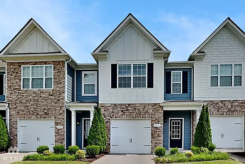 4247 Grapevine Loop #- Photo 1