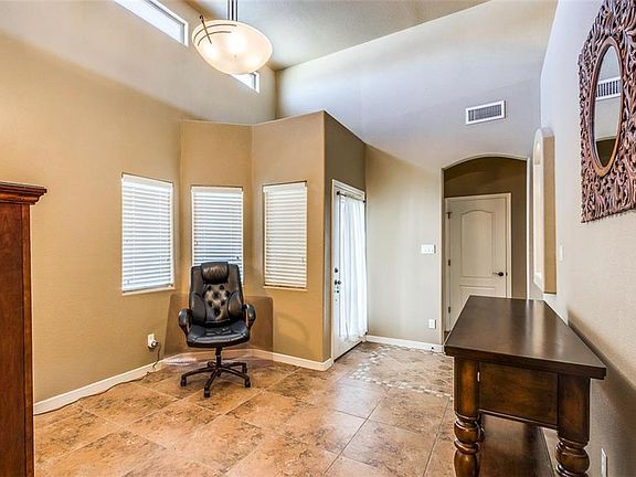 3rd image of 3713 Tierra Allen Pl